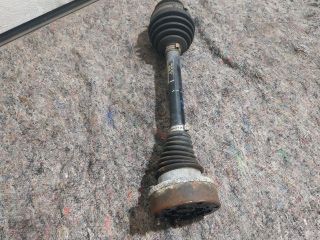 bontott AUDI A1 Bal Féltengely