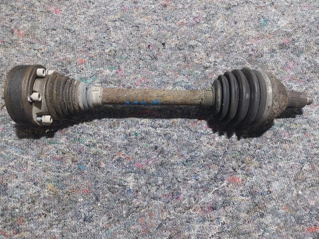 bontott AUDI A1 Bal Féltengely