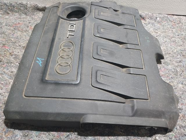 bontott AUDI A1 Felső Motorburkolat