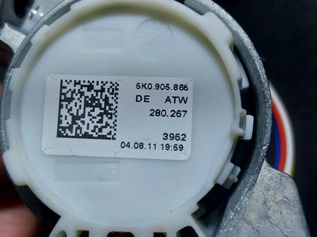 bontott AUDI A1 Gyújtáskapcsoló Házzal