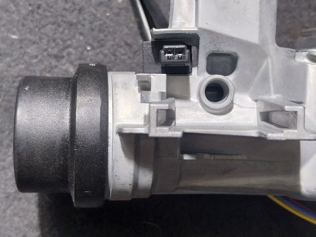 bontott AUDI A1 Gyújtáskapcsoló Házzal