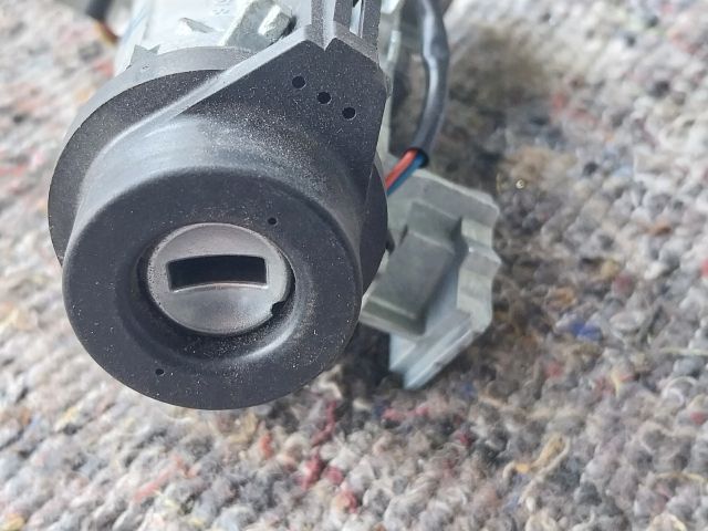 bontott AUDI A1 Gyújtáskapcsoló Házzal