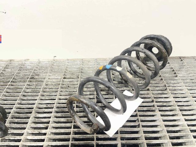 bontott AUDI A1 Hátsó Rugó