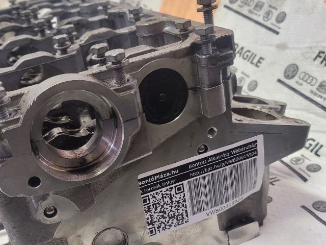 bontott AUDI A1 Hengerfej