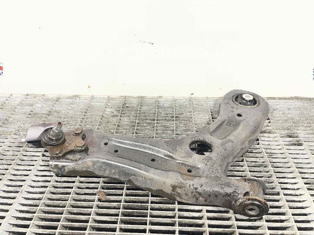 bontott AUDI A1 Jobb első Lengőkar