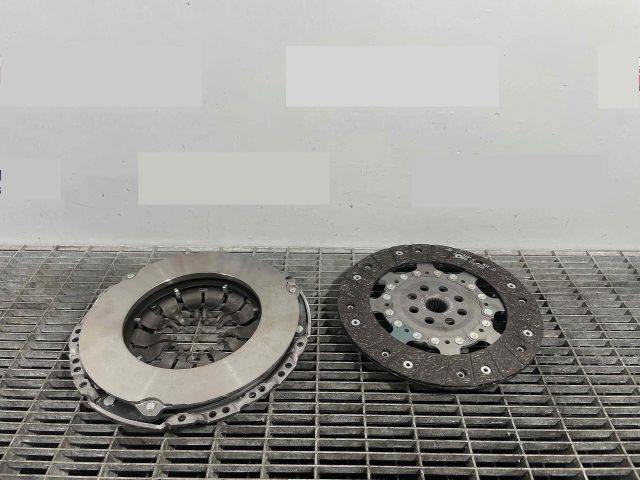 bontott AUDI A1 Kuplung Szett (Szerkezet, Tárcsa)