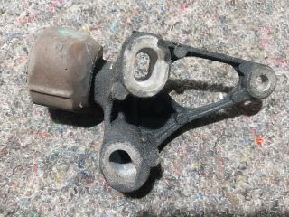 bontott AUDI A1 Motor Tartó Bak (Fém)