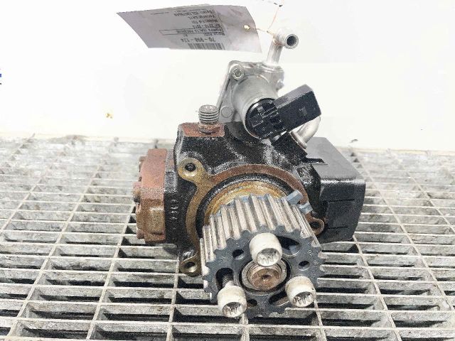 bontott AUDI A1 Nagynyomású Szivattyú