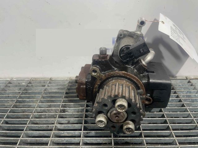 bontott AUDI A1 Nagynyomású Szivattyú