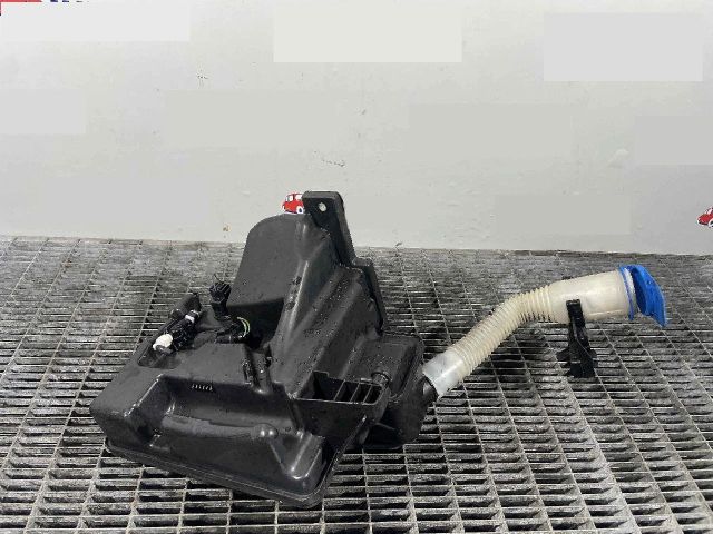 bontott AUDI A1 Ablakmosó Tartály