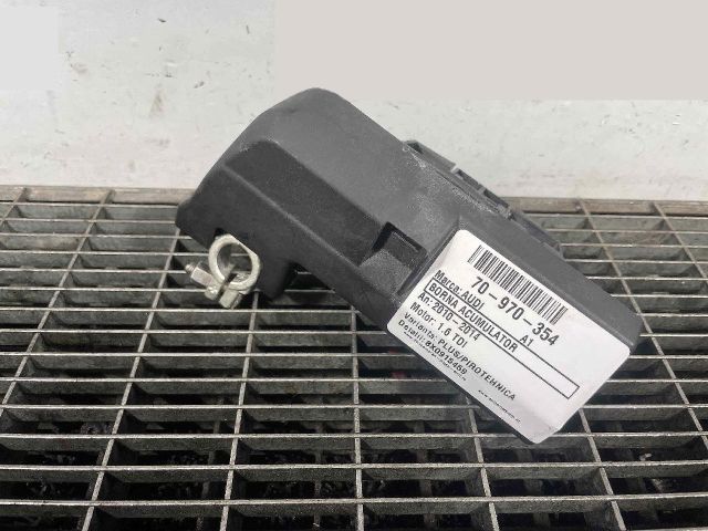 bontott AUDI A1 Akkumulátor Saru