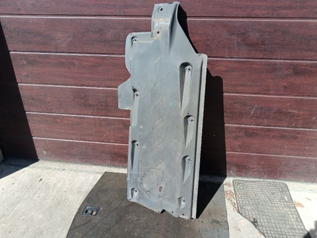 bontott AUDI A1 Alsó Padlólemez Burkolat