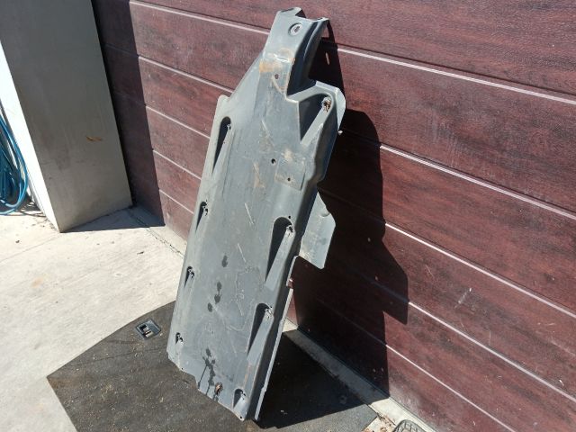 bontott AUDI A1 Alsó Padlólemez Burkolat