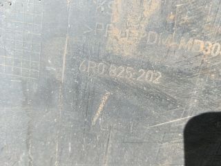 bontott AUDI A1 Alsó Padlólemez Burkolat