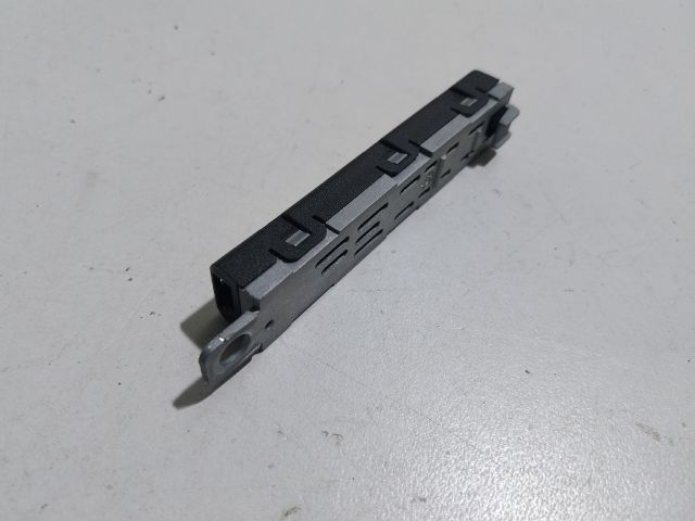 bontott AUDI A1 Antenna Erősítő