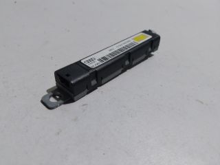 bontott AUDI A1 Antenna Erősítő
