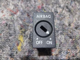 bontott AUDI A1 AUX Csatlakozó