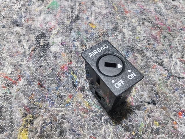 bontott AUDI A1 AUX Csatlakozó