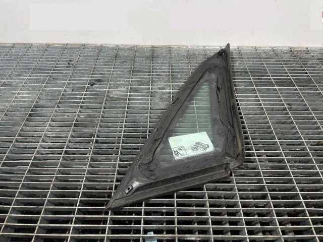 bontott AUDI A1 Bal C Oszlop