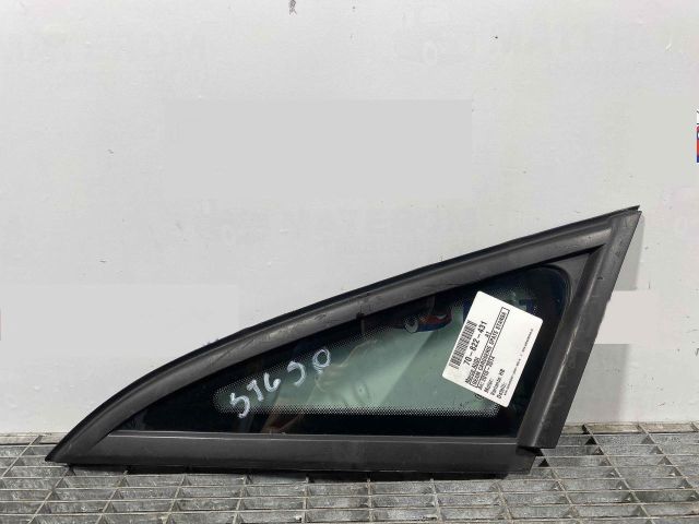 bontott AUDI A1 Bal C Oszlop