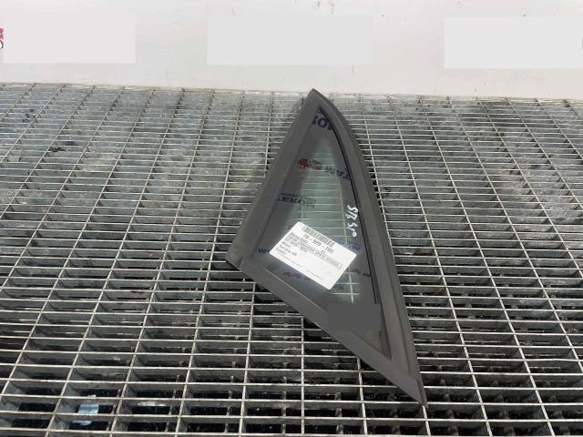 bontott AUDI A1 Bal C Oszlop