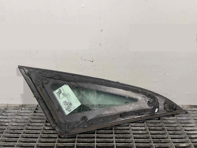 bontott AUDI A1 Bal C Oszlop