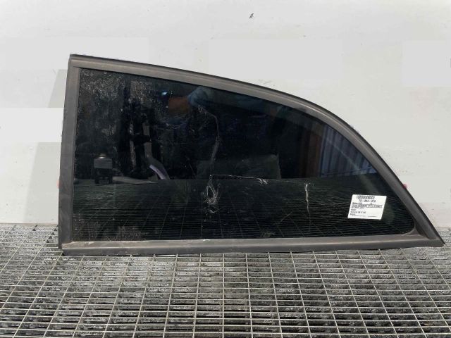 bontott AUDI A1 Bal C Oszlop