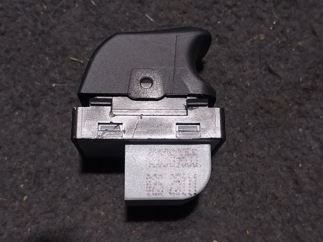 bontott AUDI A1 Bal első Ablakemelő Kapcsoló