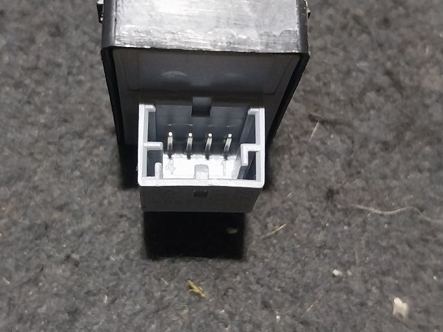 bontott AUDI A1 Bal első Ablakemelő Kapcsoló