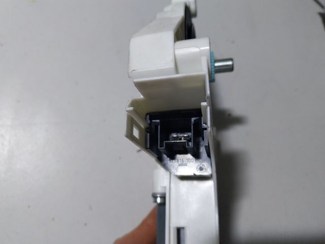 bontott AUDI A1 Bal első Ablakemelő Motor