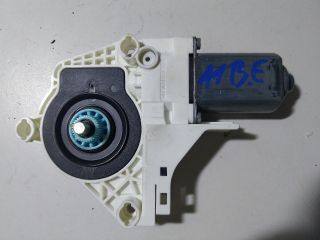 bontott AUDI A1 Bal első Ablakemelő Motor