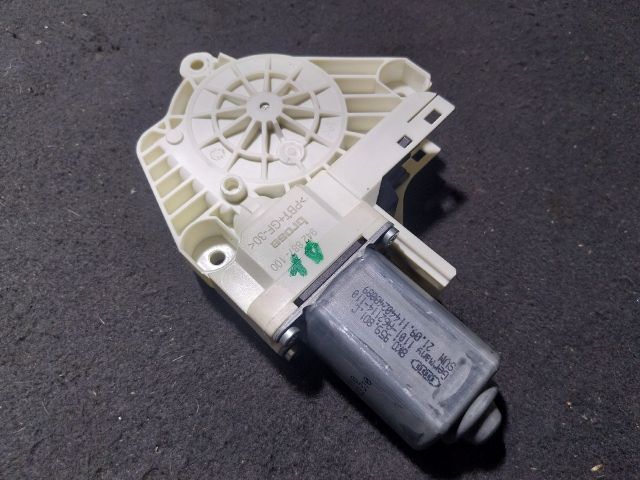 bontott AUDI A1 Bal első Ablakemelő Motor