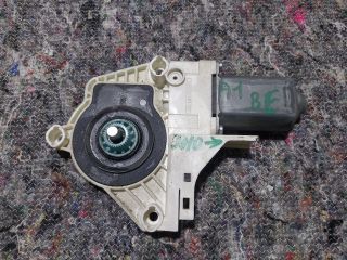 bontott AUDI A1 Bal első Ablakemelő Motor