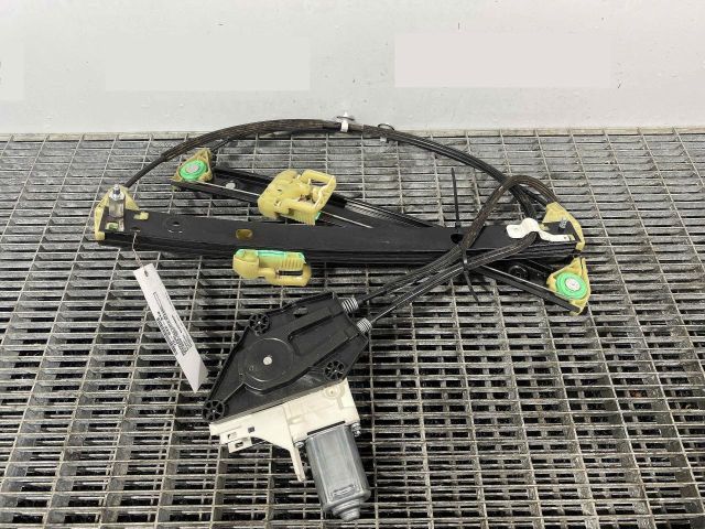 bontott AUDI A1 Bal első Ablakemelő Szerkezet (Elektromos)