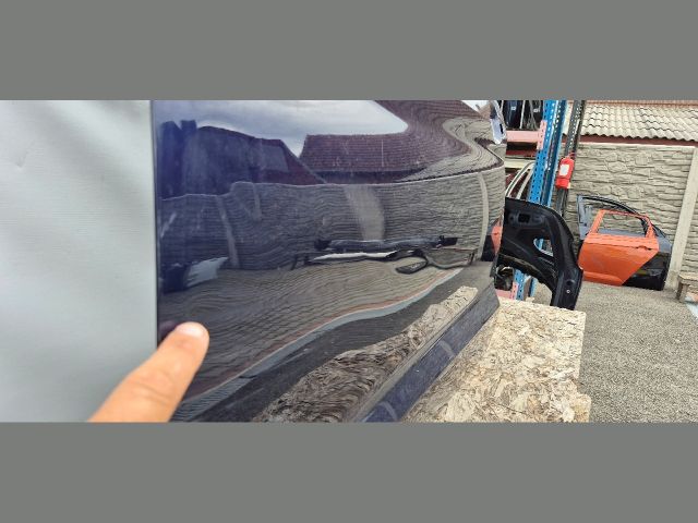 bontott AUDI A1 Bal első Ajtó (Üres lemez)