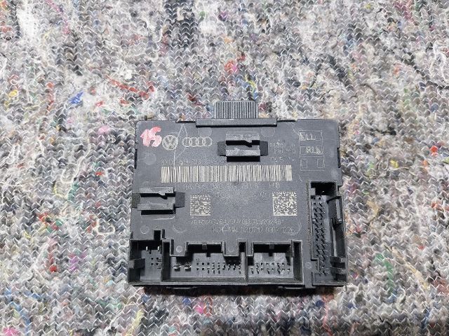 bontott AUDI A1 Bal első Ajtó Vezérlőegység