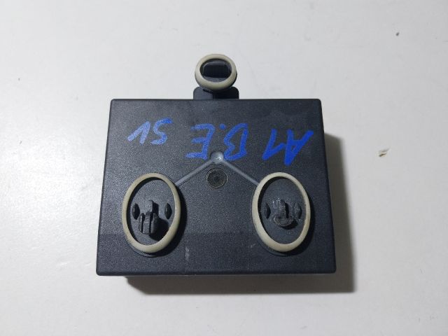 bontott AUDI A1 Bal első Ajtó Vezérlőegység