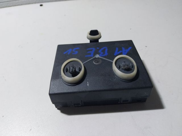 bontott AUDI A1 Bal első Ajtó Vezérlőegység