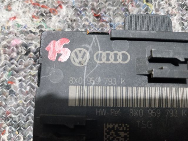 bontott AUDI A1 Bal első Ajtó Vezérlőegység