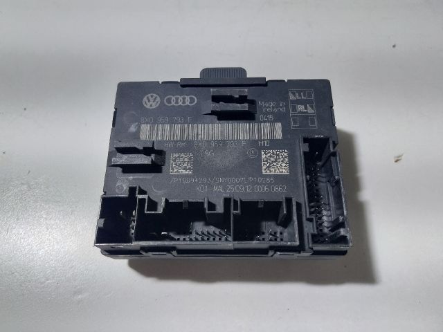 bontott AUDI A1 Bal első Ajtó Vezérlőegység