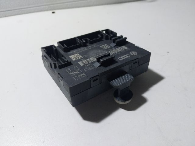 bontott AUDI A1 Bal első Ajtó Vezérlőegység