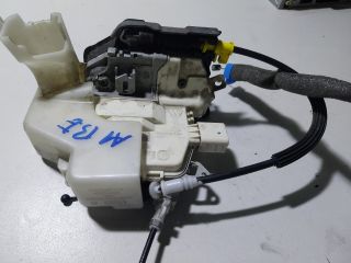 bontott AUDI A1 Bal első Ajtózár