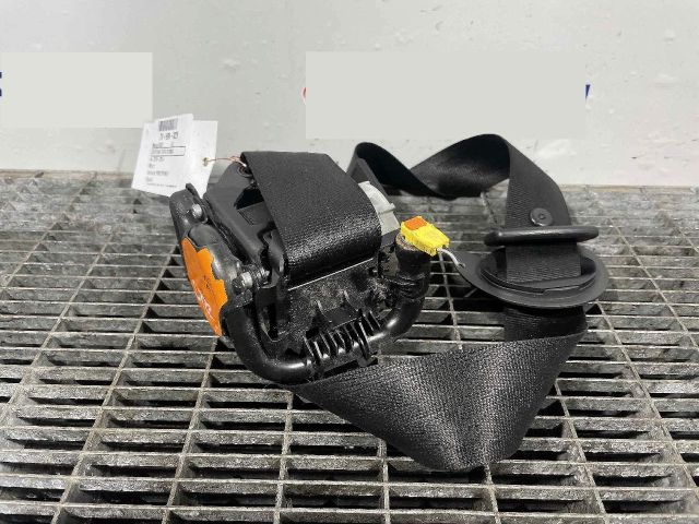 bontott AUDI A1 Bal első Biztonsági Öv