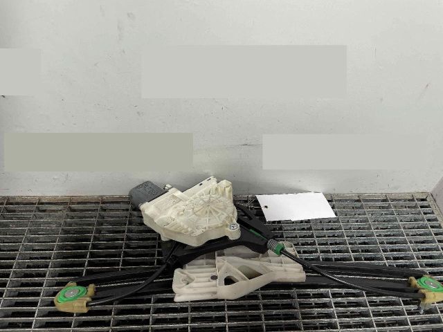 bontott AUDI A1 Bal hátsó Ablakemelő Szerkezet (Elektromos)