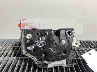 bontott AUDI A1 Bal hátsó Ajtózár