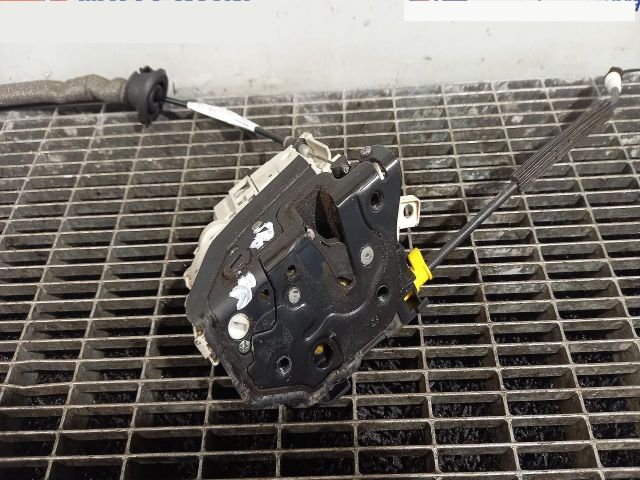 bontott AUDI A1 Bal hátsó Ajtózár