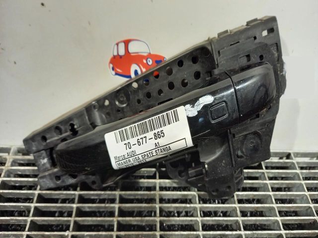 bontott AUDI A1 Bal hátsó Külső Kilincs