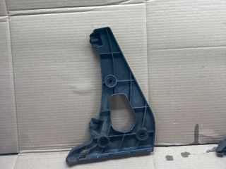 bontott AUDI A1 Bal hátsó Oldal Lökhárító Tartó (Műanyag)