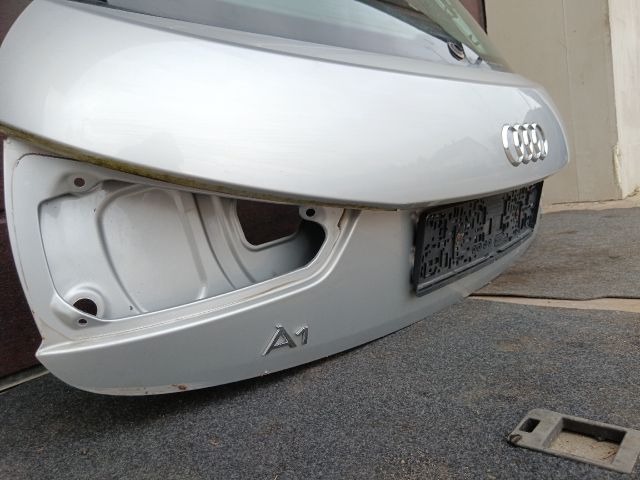 bontott AUDI A1 Csomagtérajtó (Részeivel)