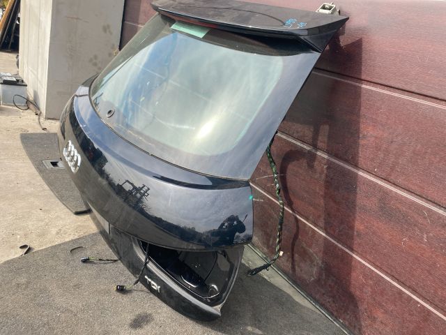 bontott AUDI A1 Csomagtérajtó (Részeivel)